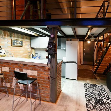 Appartement Loft Szpularnia à Zyrardow Extérieur photo