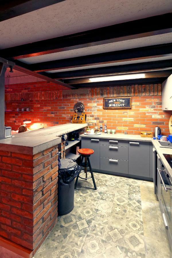 Appartement Loft Szpularnia à Zyrardow Extérieur photo